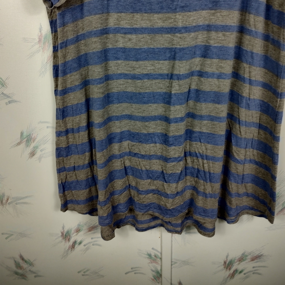 LuLaRoe Gray Blue Striped Short Sleeve Shirt 3X - Picture 3 of 8